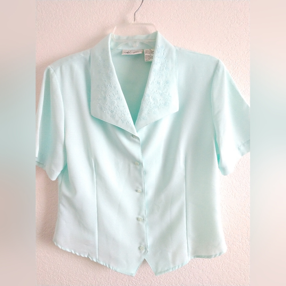 Vintage Kathie Lee Petite Blouse Embroidered Wide Lapel Collar Blue 10 P 10P
